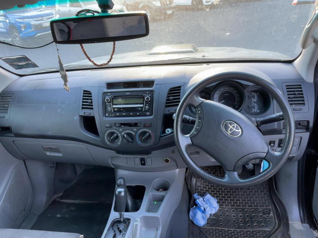 Photo '18' of Toyota Hilux TD DC Photo '18' of Toyota Hilux TD DC