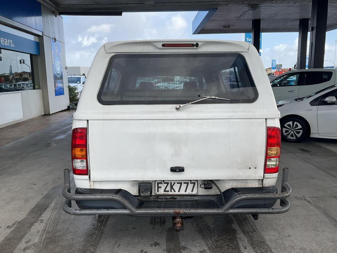 Photo '9' of Toyota Hilux TD EC