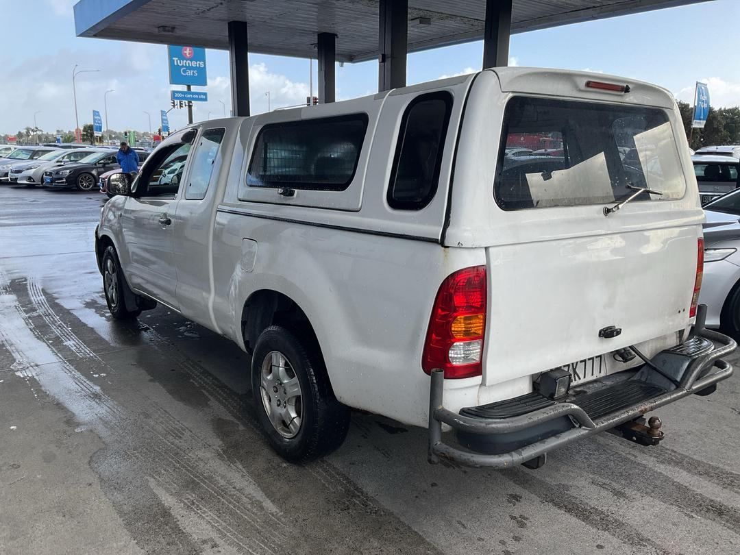 Photo '10' of Toyota Hilux TD EC