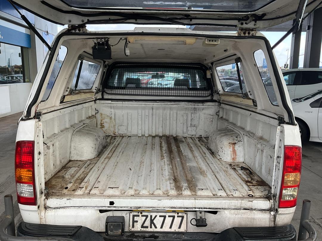 Photo '12' of Toyota Hilux TD EC