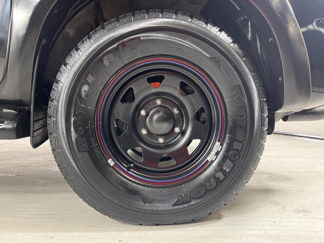 Photo '9' of Toyota Hilux