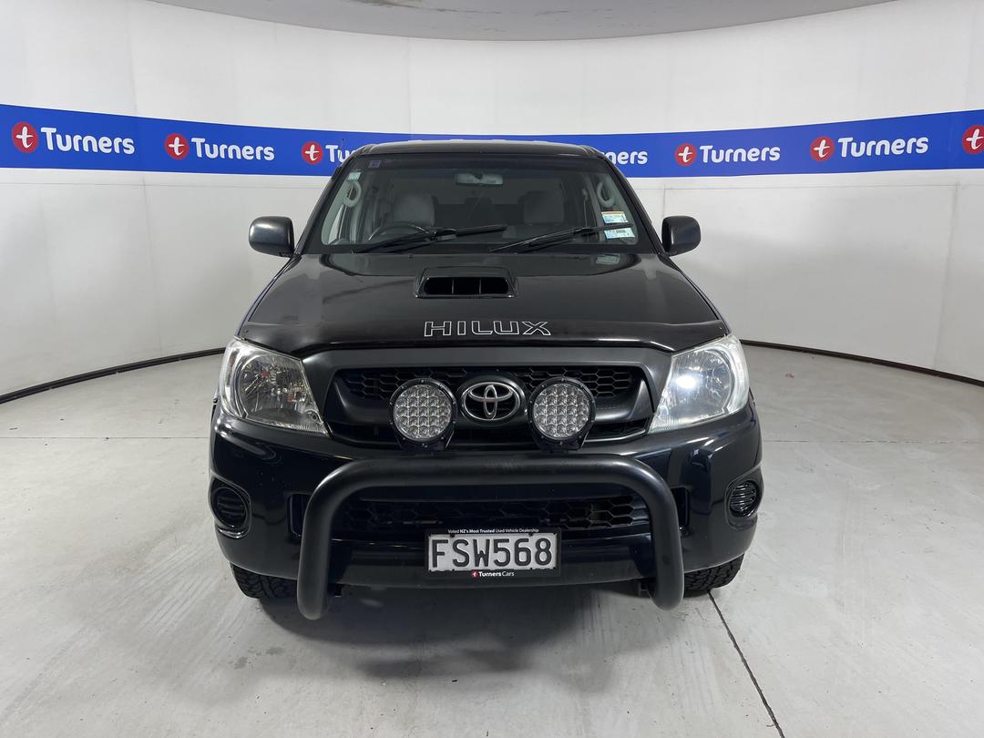 Photo '2' of Toyota Hilux