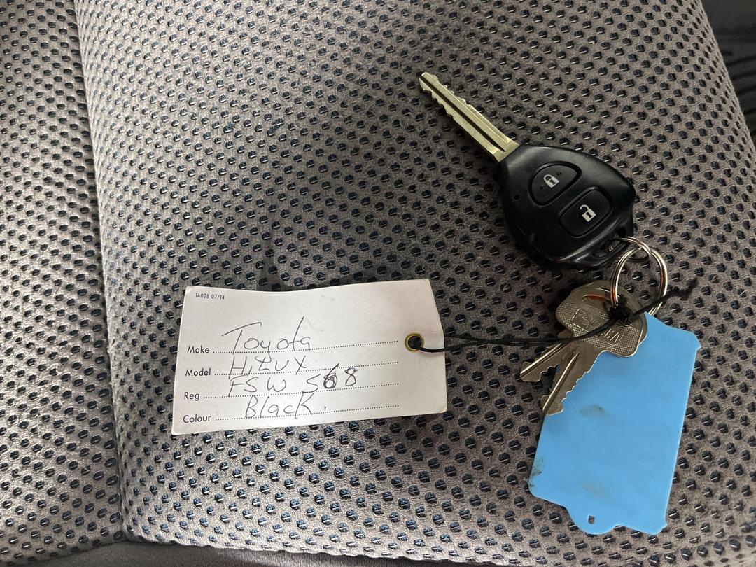 Photo '22' of Toyota Hilux