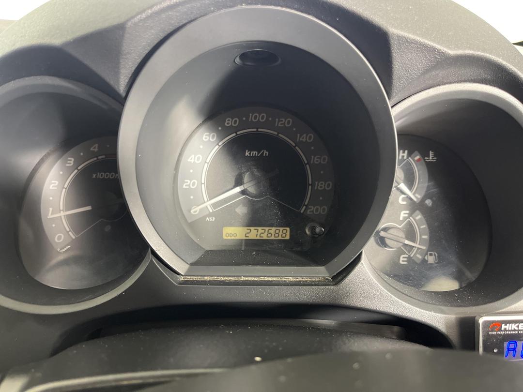 Photo '21' of Toyota Hilux