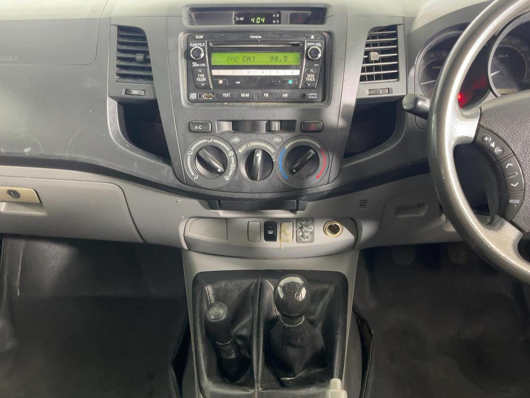 Photo '17' of Toyota Hilux