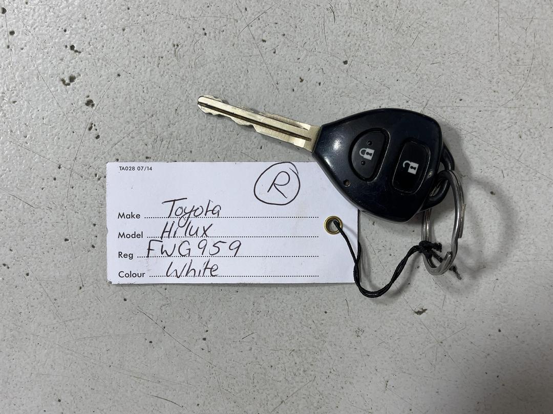 Photo '21' of Toyota Hilux