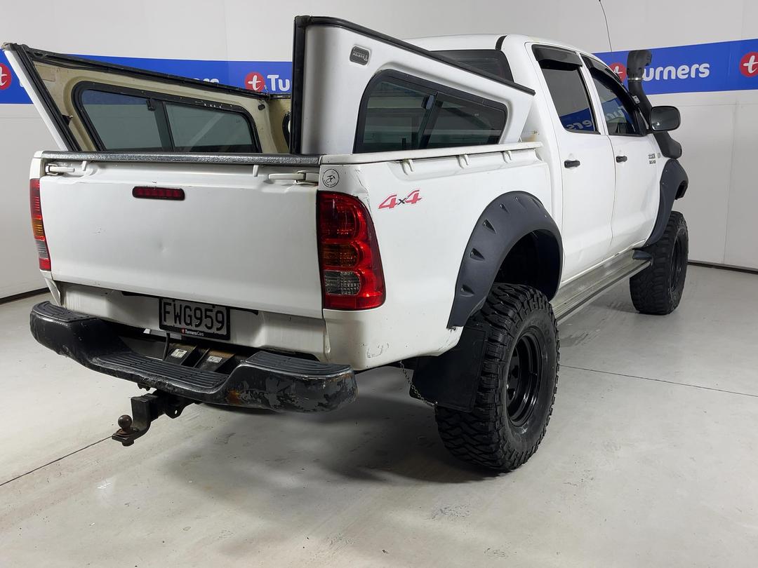 Photo '7' of Toyota Hilux
