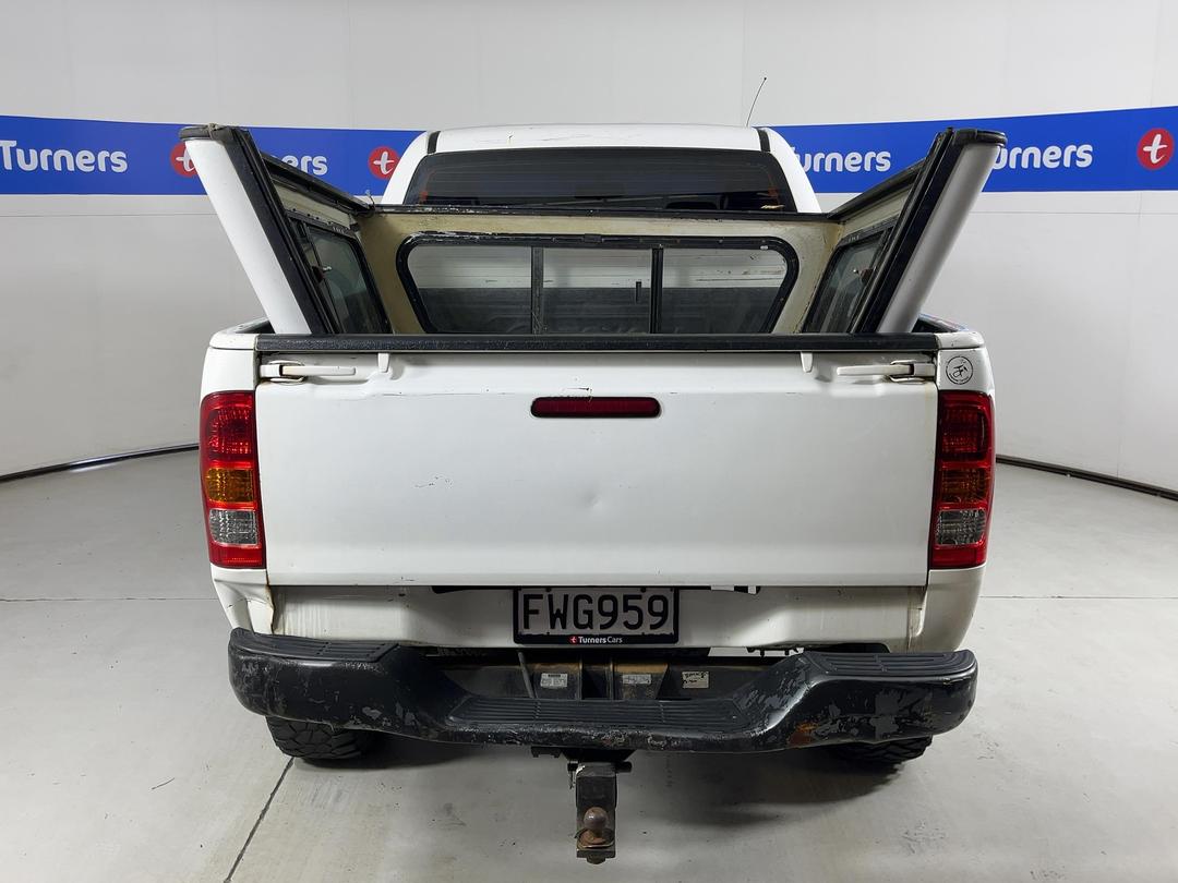 Photo '6' of Toyota Hilux