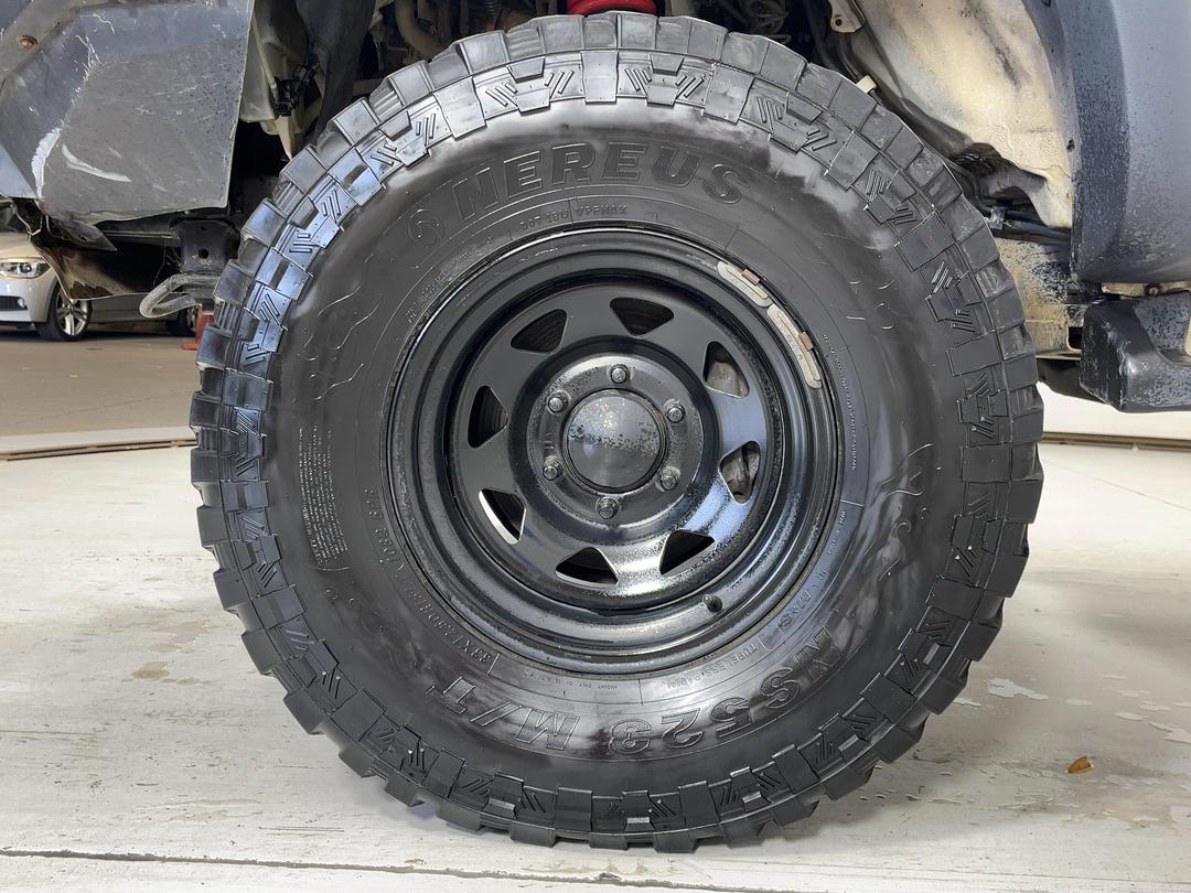 Photo '10' of Toyota Hilux