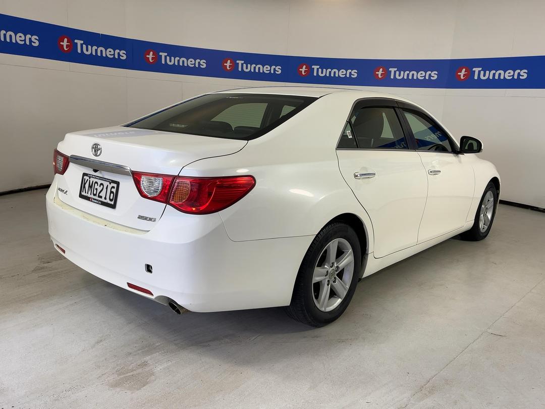 Photo '7' of Toyota Mark X