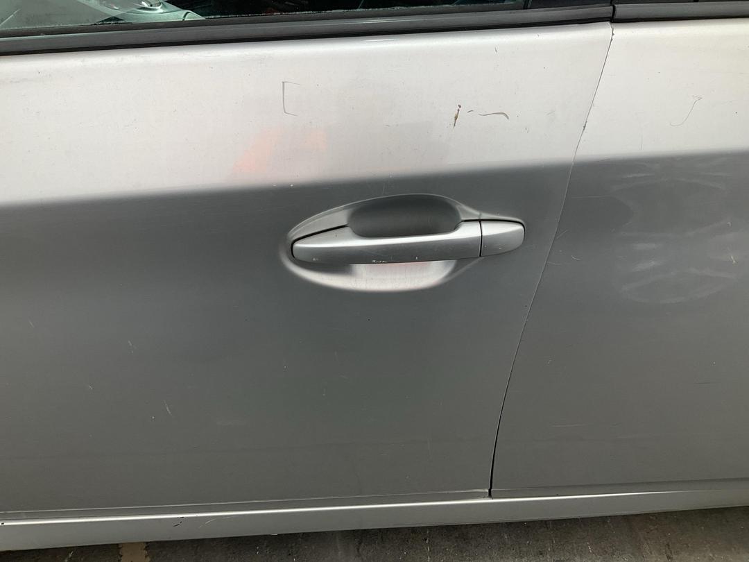 Photo '12' of Toyota Prius