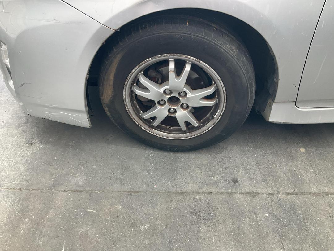 Photo '10' of Toyota Prius