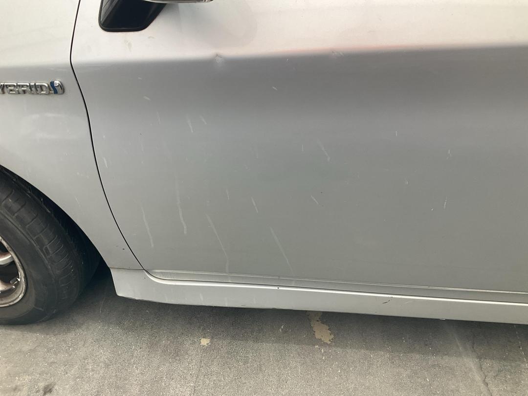 Photo '11' of Toyota Prius