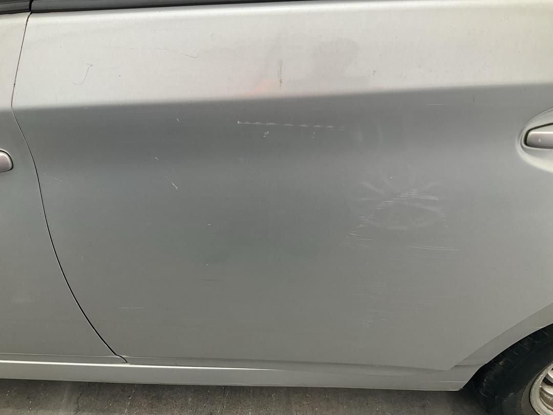 Photo '13' of Toyota Prius