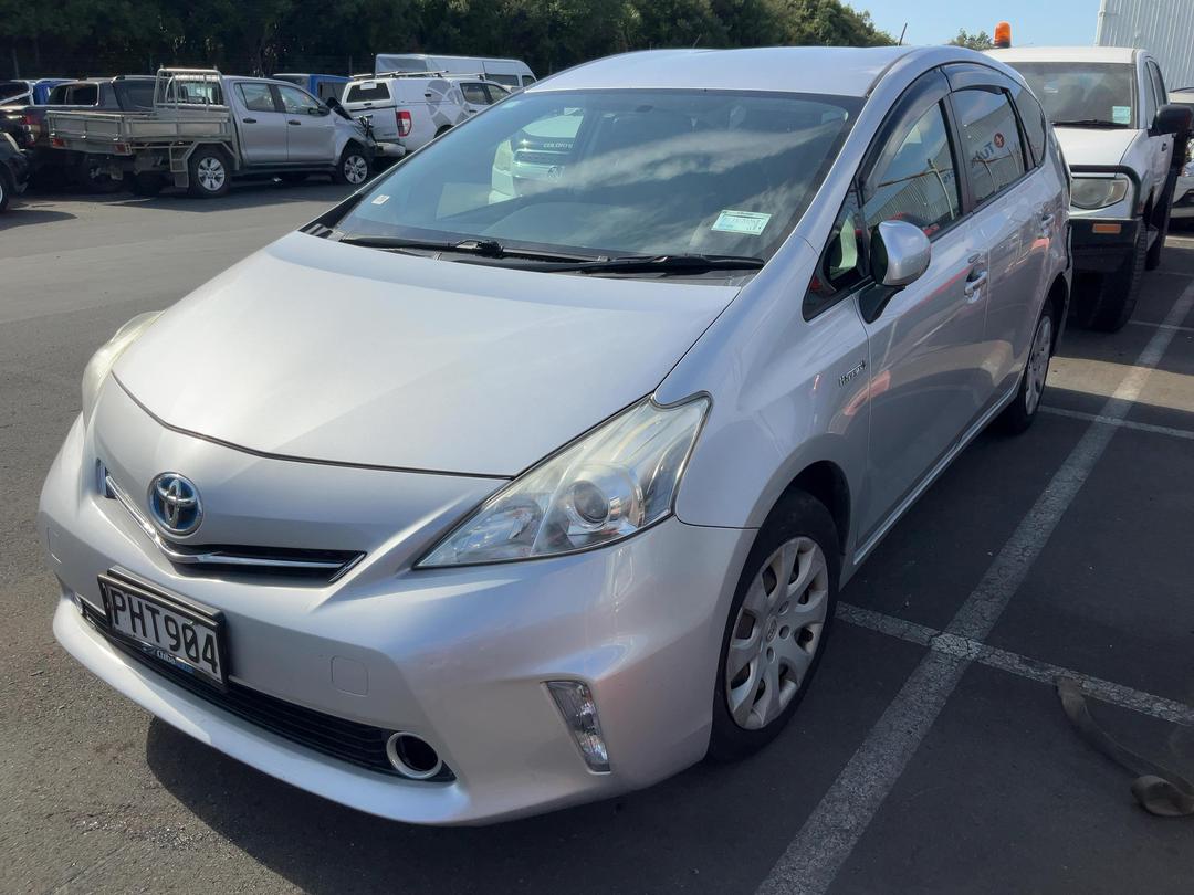 Photo '3' of Toyota Prius Alpha