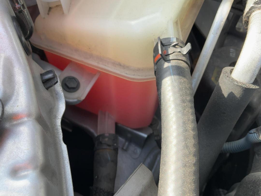 Photo '8' of Toyota Prius Alpha