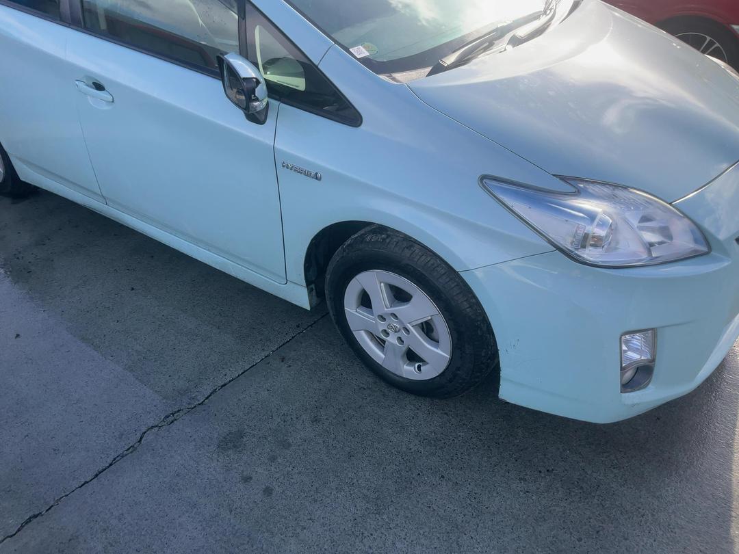 Photo '6' of Toyota Prius