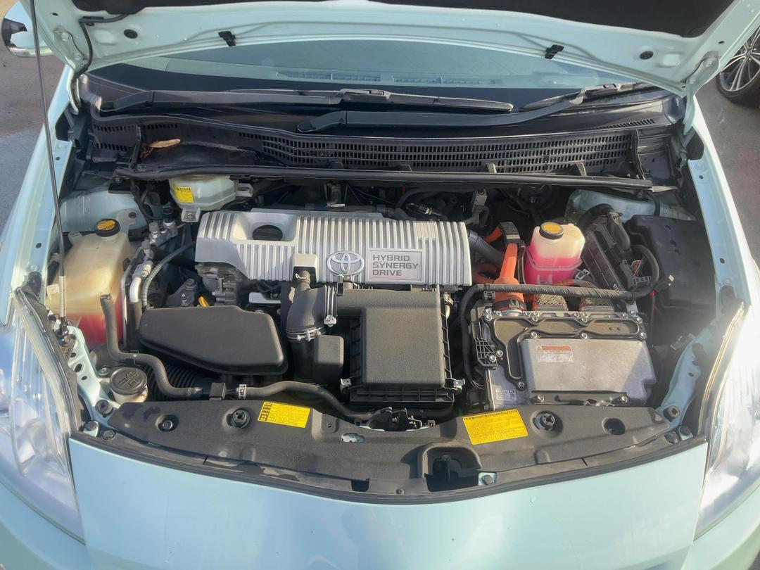 Photo '14' of Toyota Prius