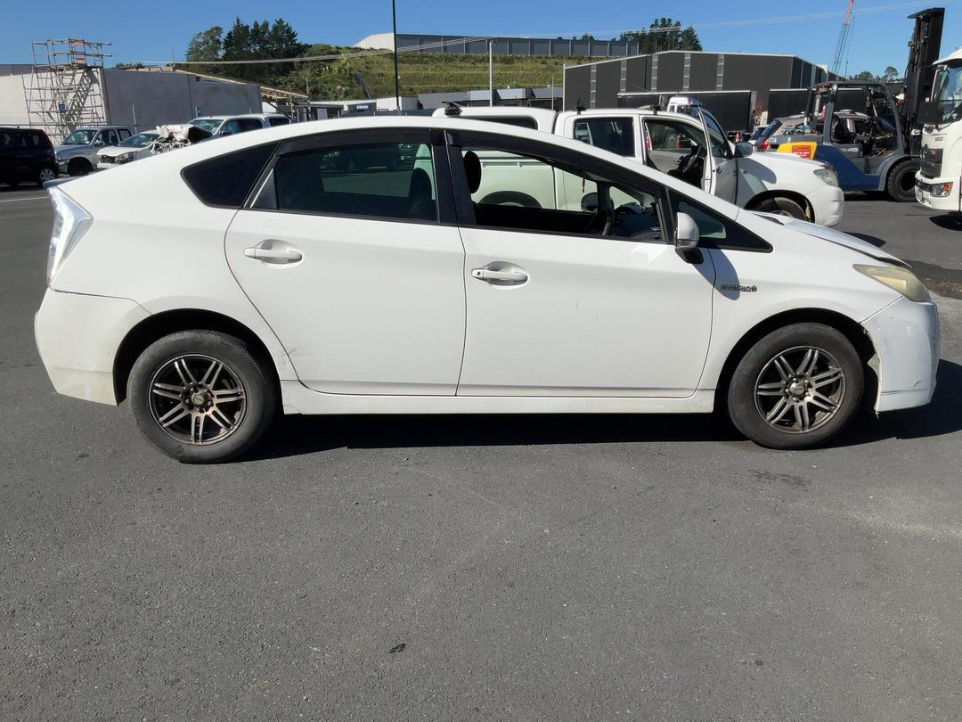 Photo '8' of Toyota Prius