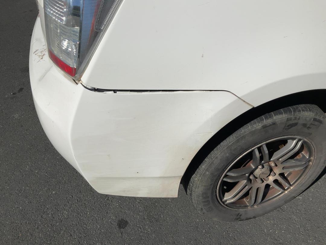 Photo '16' of Toyota Prius