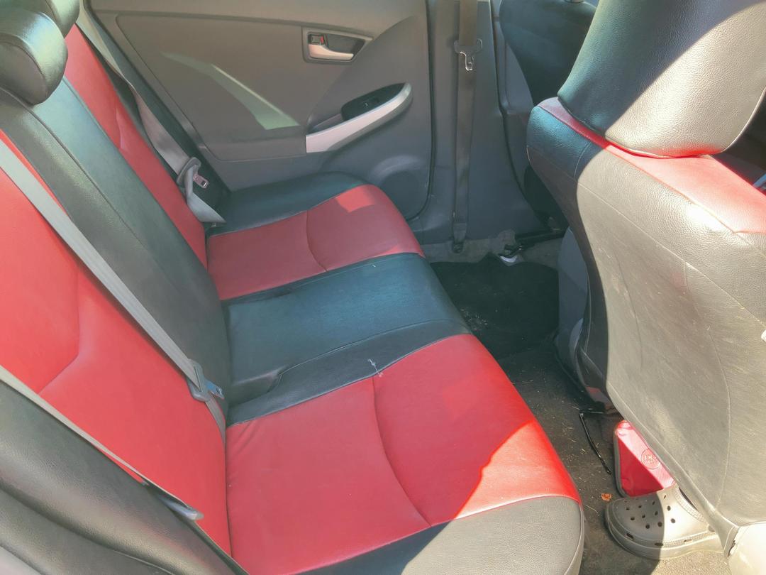 Photo '24' of Toyota Prius