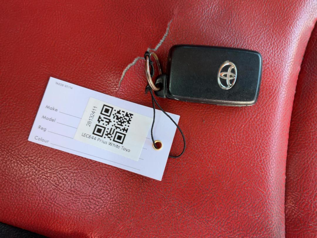 Photo '30' of Toyota Prius