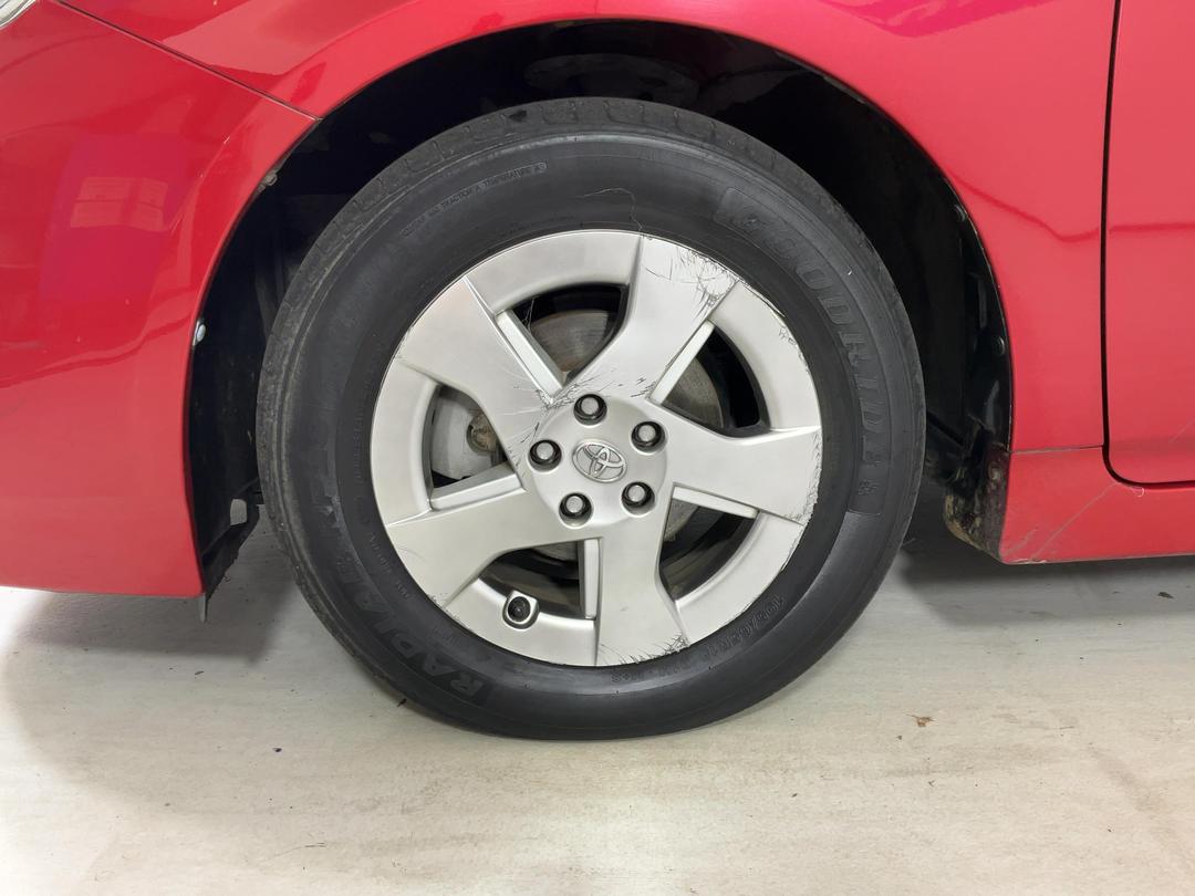 Photo '10' of Toyota Prius