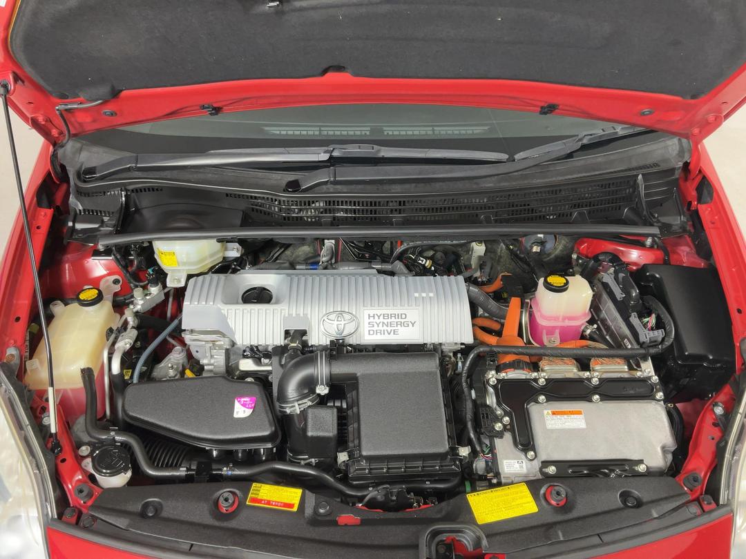 Photo '13' of Toyota Prius