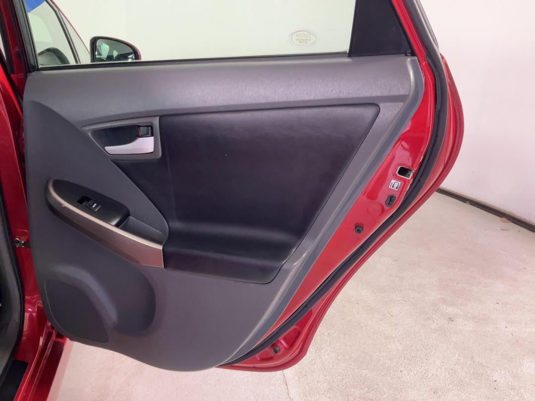 Photo '19' of Toyota Prius