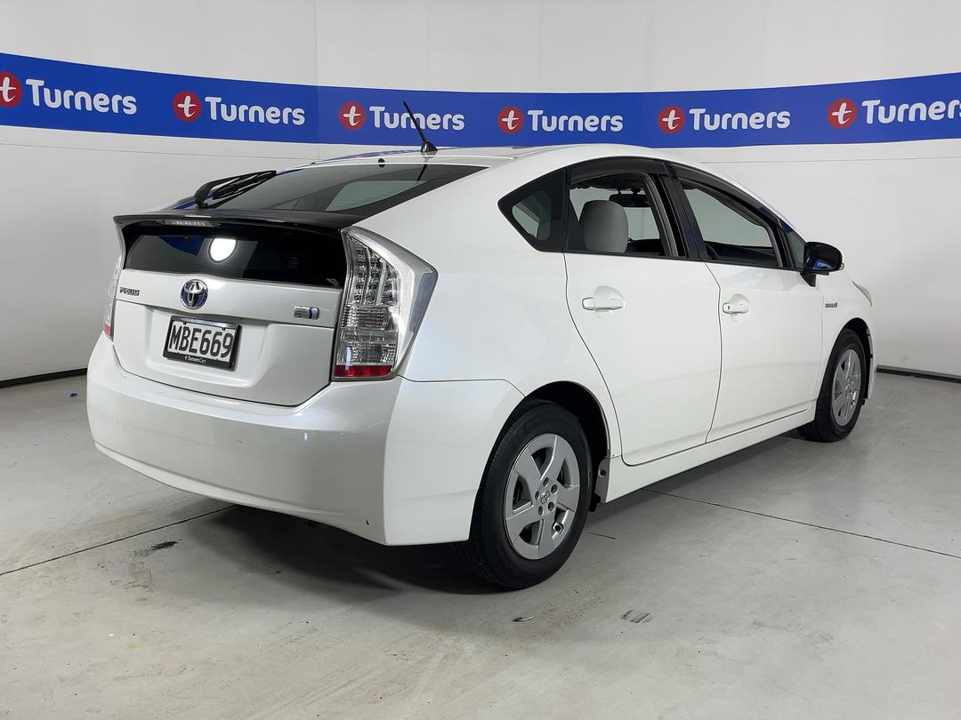 Photo '7' of Toyota Prius