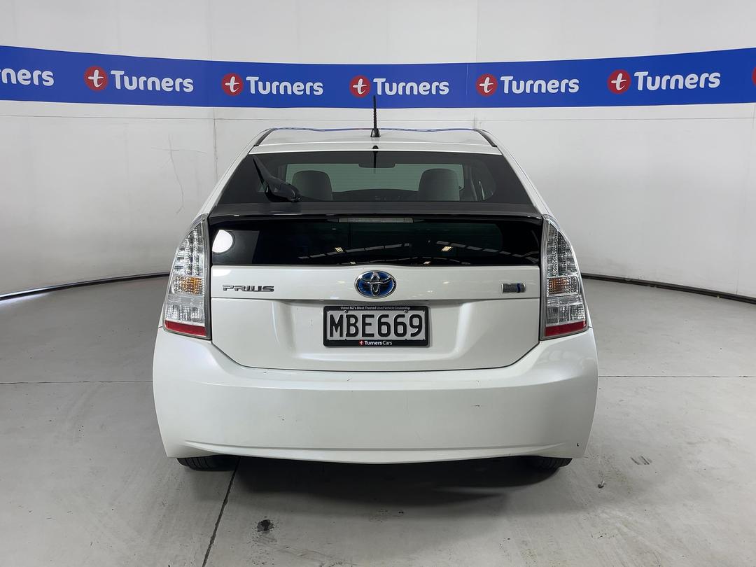Photo '6' of Toyota Prius