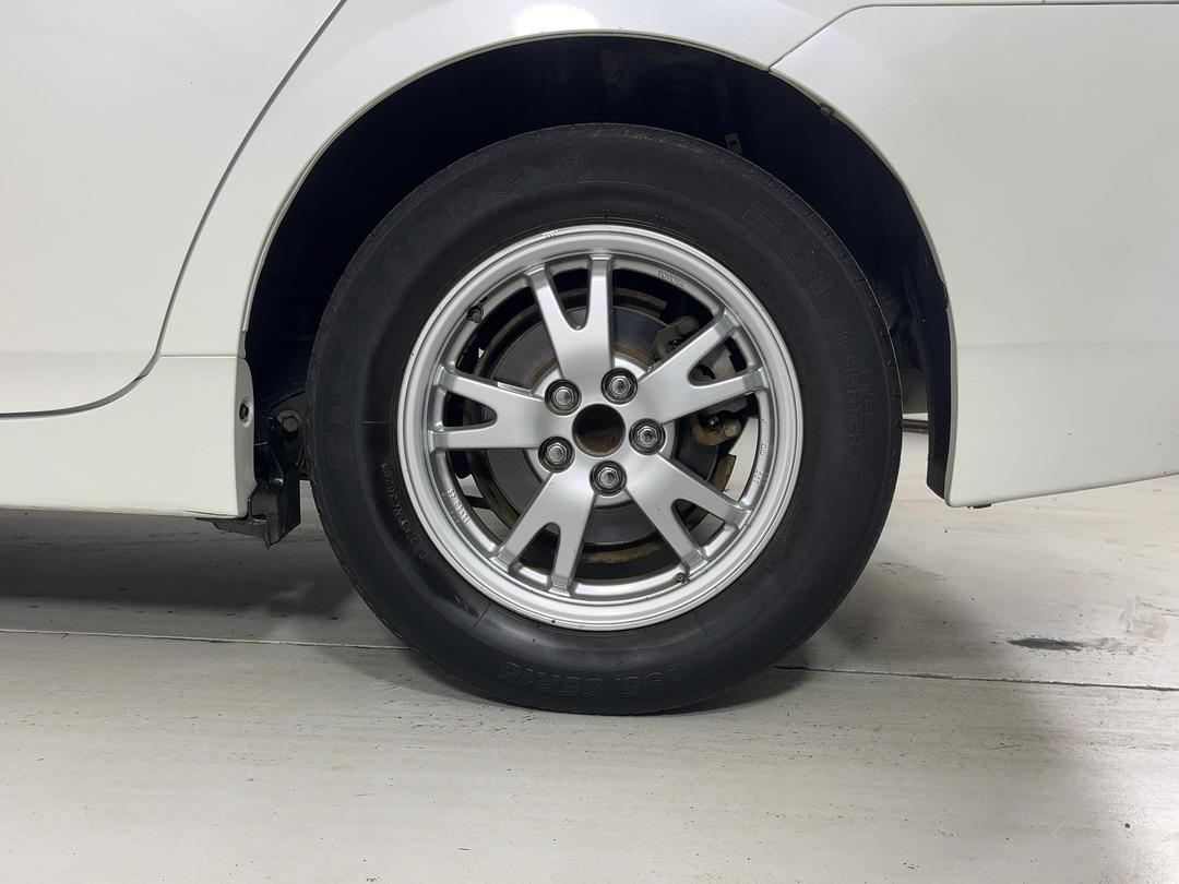 Photo '11' of Toyota Prius