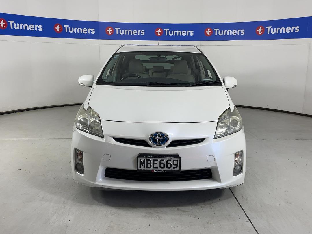 Photo '2' of Toyota Prius