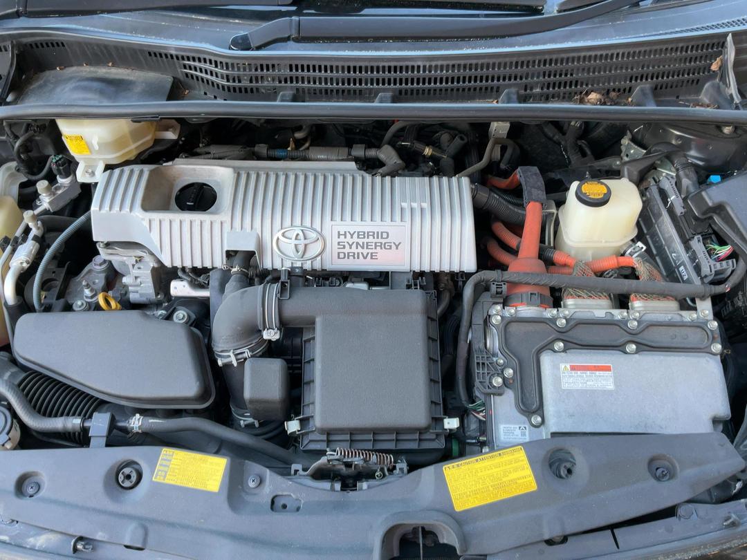 Photo '2' of Toyota Prius