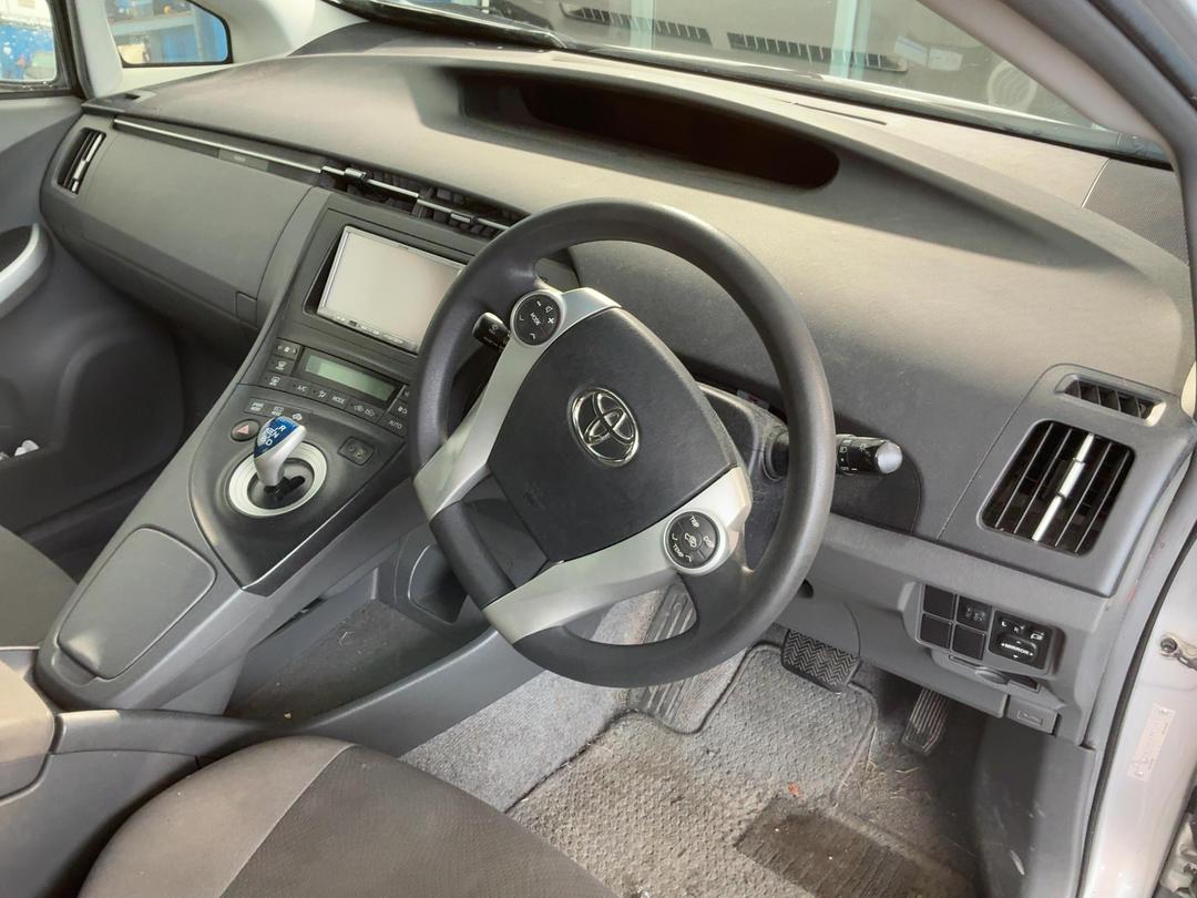 Photo '20' of Toyota Prius Photo '20' of Toyota Prius