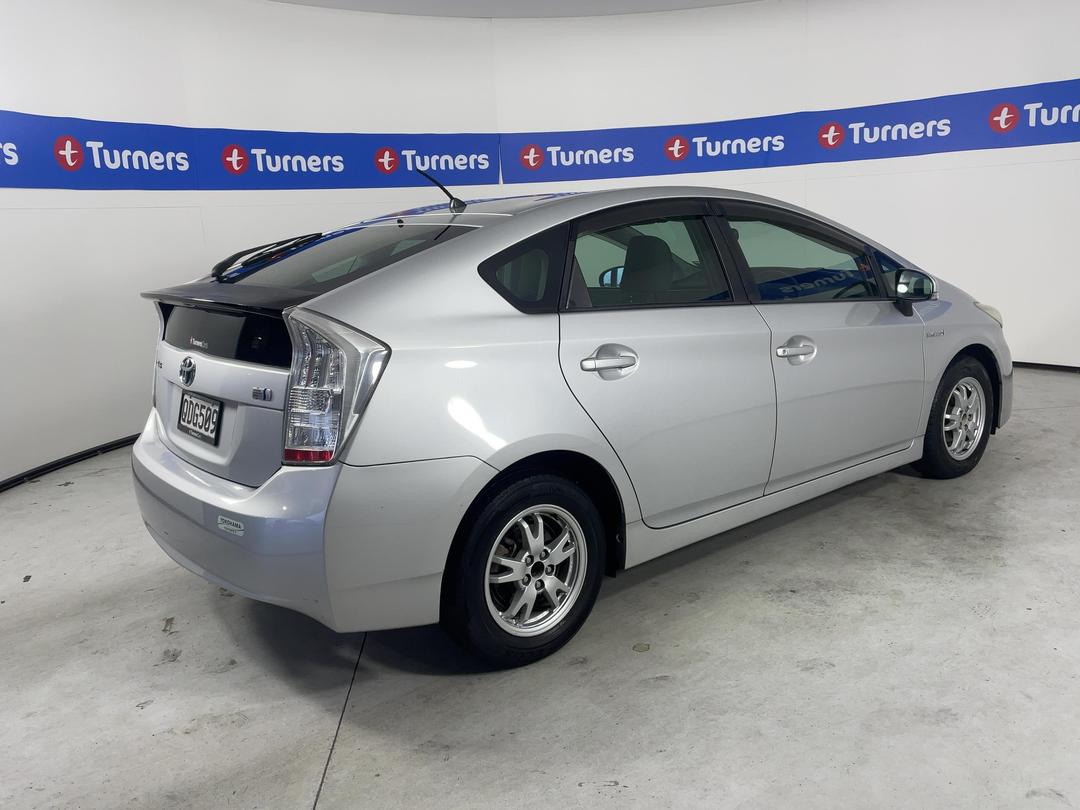 Photo '7' of Toyota Prius