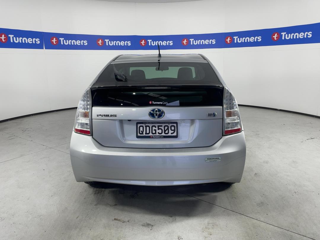 Photo '6' of Toyota Prius