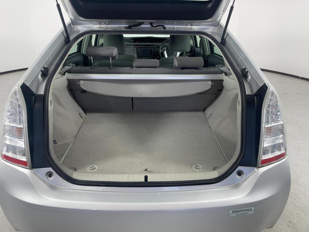 Photo '14' of Toyota Prius