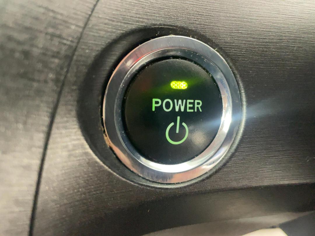 Photo '25' of Toyota Prius