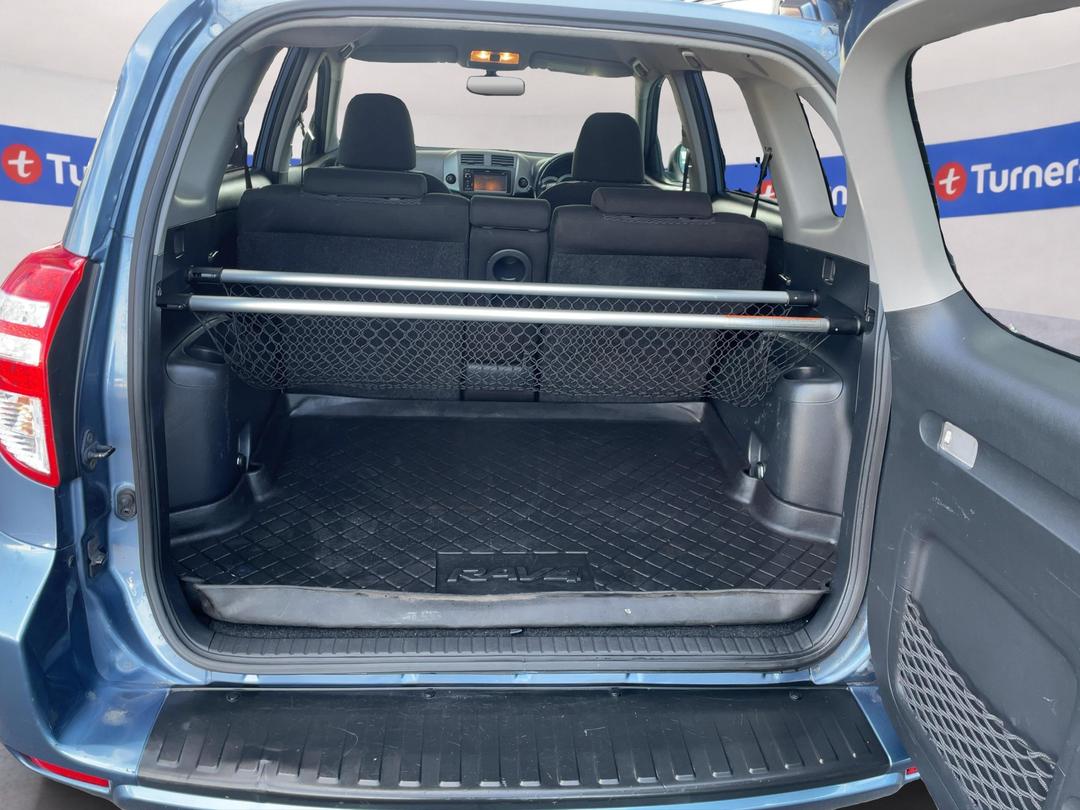 Photo '14' of Toyota Rav4