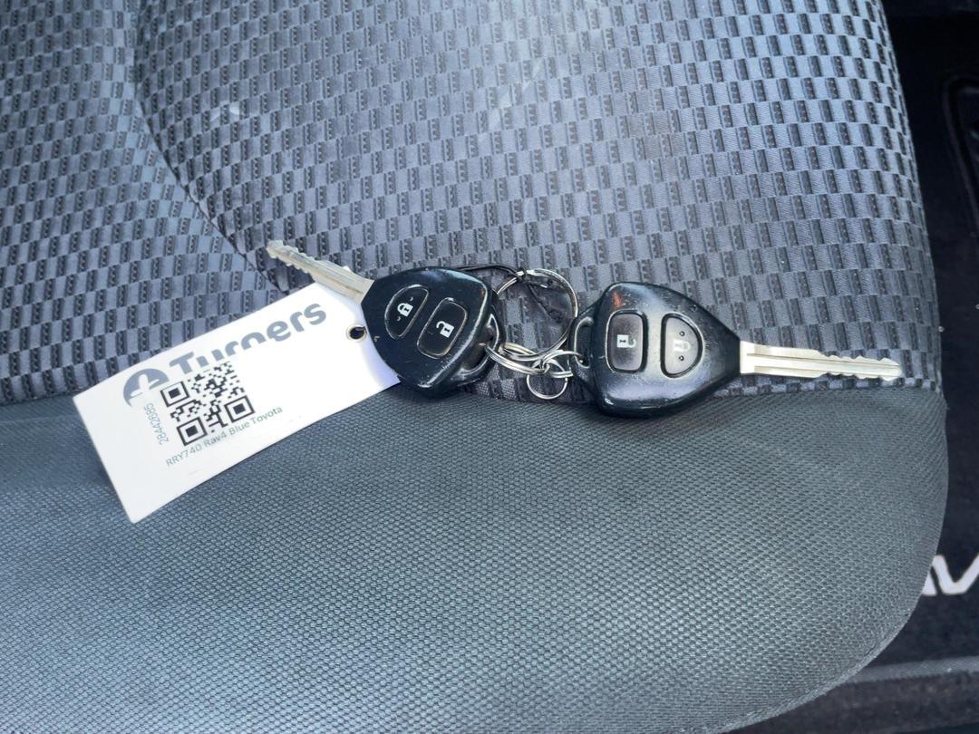 Photo '22' of Toyota Rav4
