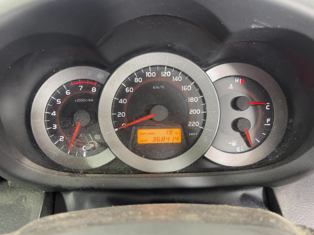 Photo '19' of Toyota Rav4 Photo '19' of Toyota Rav4