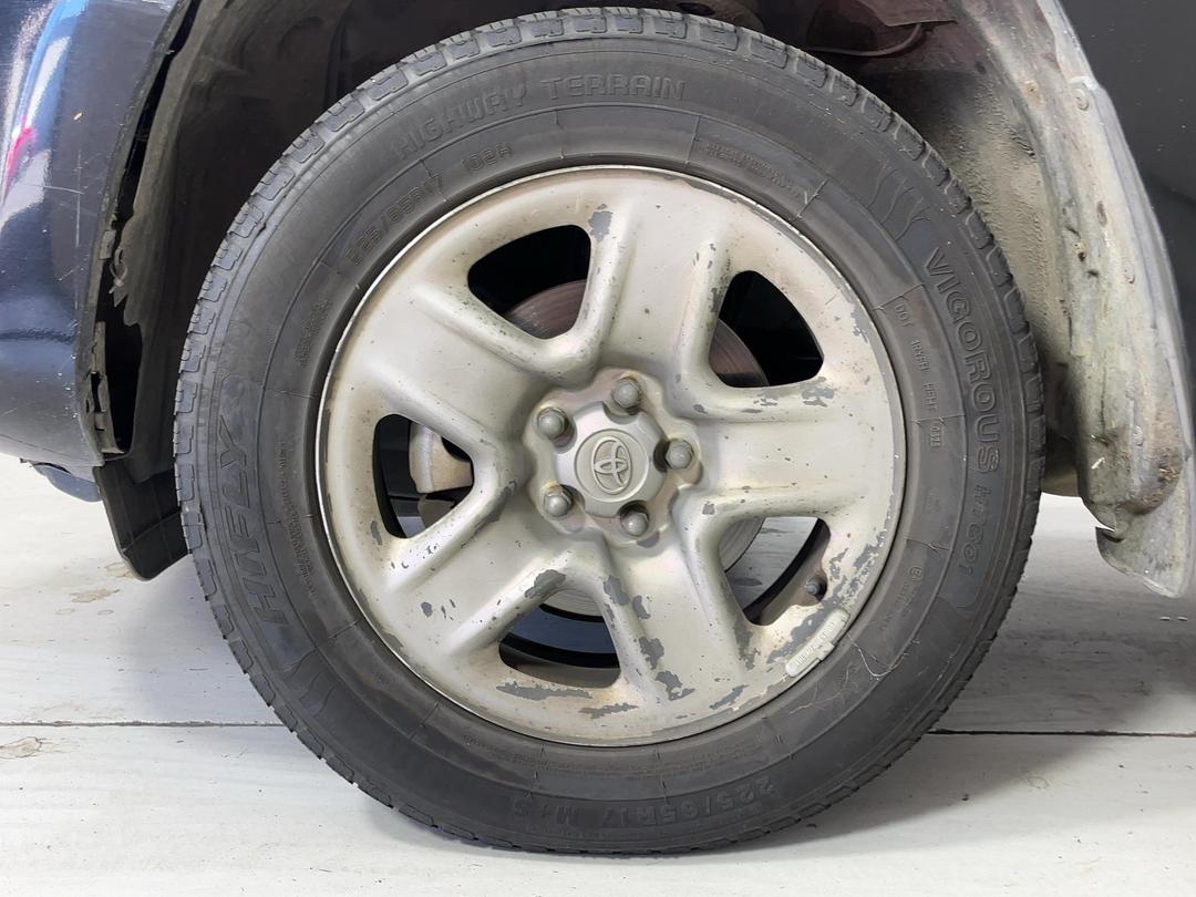 Photo '8' of Toyota Rav4 Photo '8' of Toyota Rav4