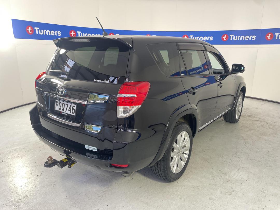 Photo '7' of Toyota Vanguard