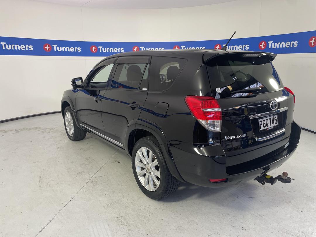 Photo '5' of Toyota Vanguard