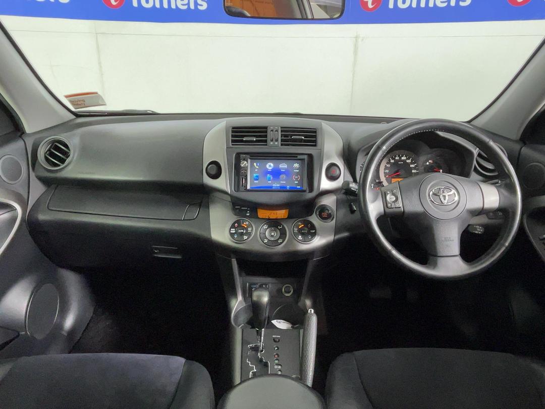 Photo '17' of Toyota Vanguard