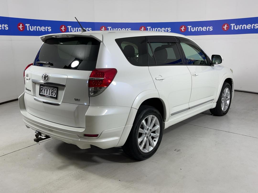 Photo '7' of Toyota Vanguard