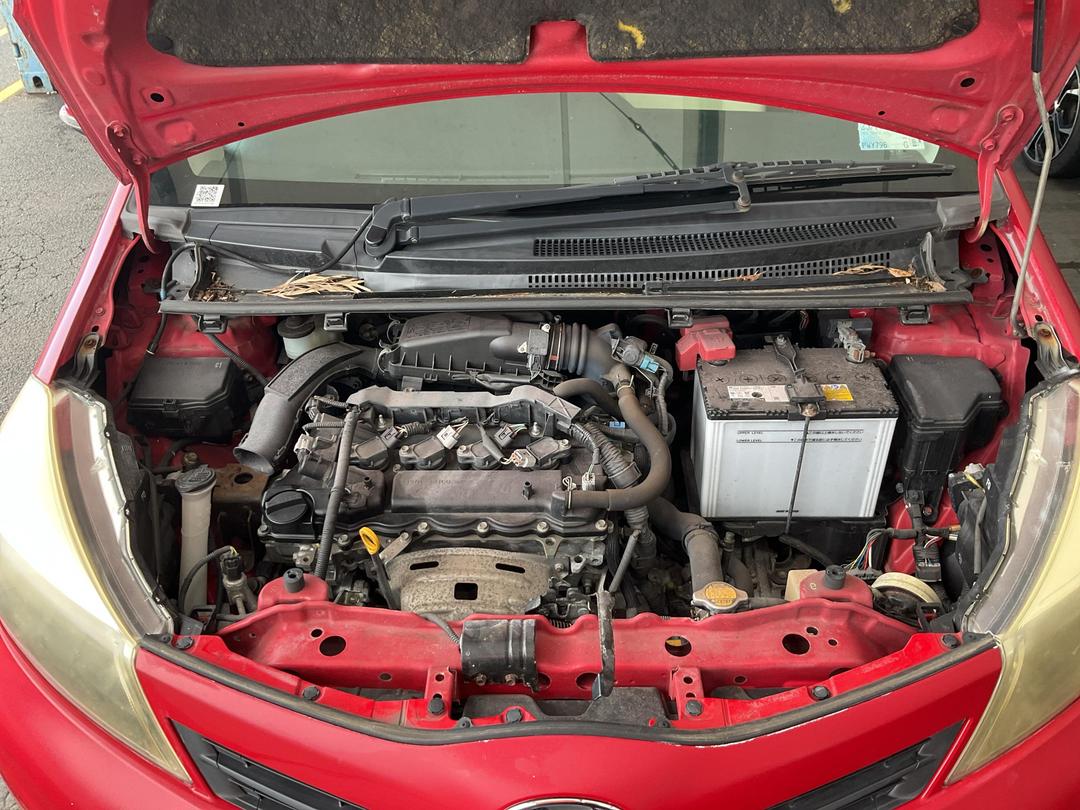 Photo '20' of Toyota Vitz