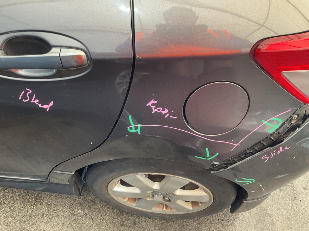 Photo '8' of Toyota Vitz