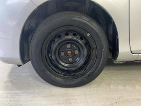 Photo '10' of Toyota Vitz